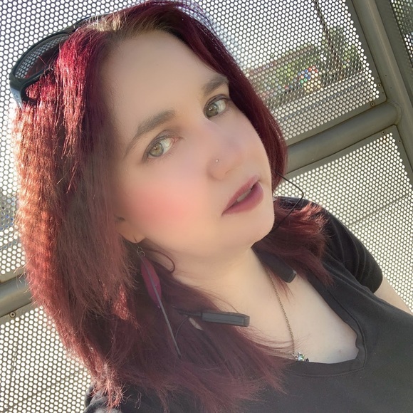 Meet your Posher, Karen - Picture 8 of 8